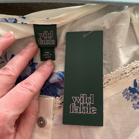 Wild Fable white blouse with blue flowers. NWT. Size XXL. Never worn. - Picture 5 of 6